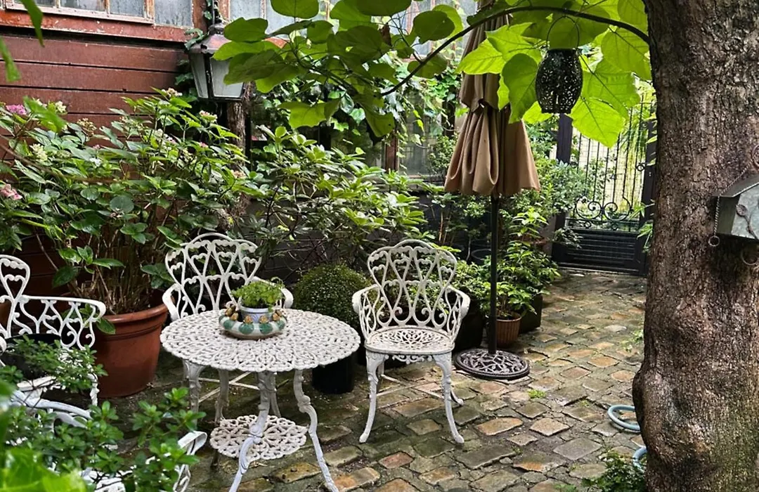 Cosy Loft In Stylish Homestay With Garden-1